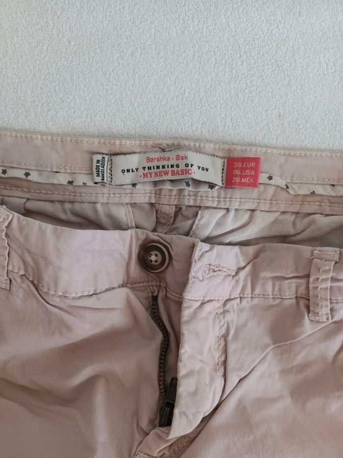 Pantalon chino rose Bershka taille 38 - photo numéro 2