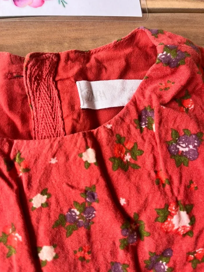 Robe fleurie Zara 5 ans - photo numéro 2