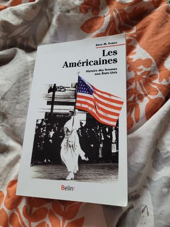 Les américaines Sara M Evans