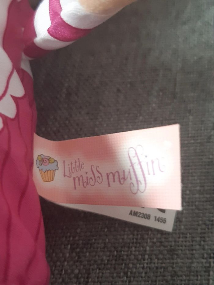 Peluche / doudou / Poupée : Little miss muffin framboise - photo numéro 8