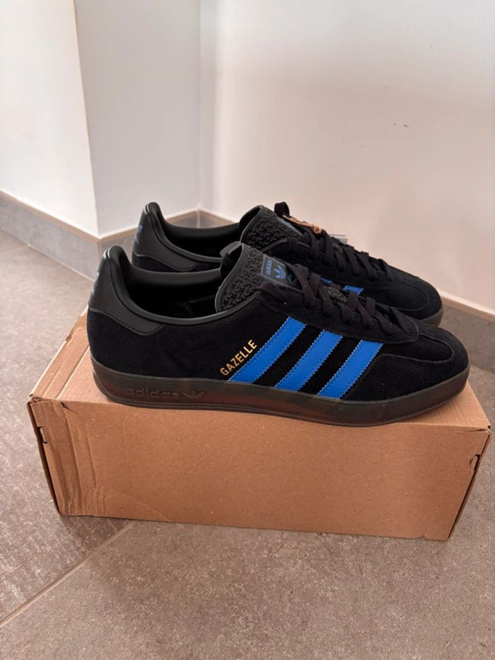 Sneakers Adidas Gazelle Indoor Neuves Taille 42 2/3 - photo numéro 2