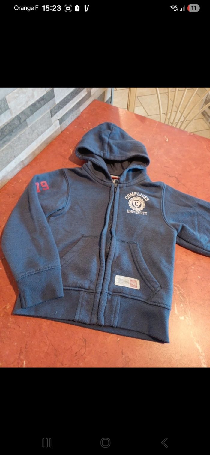 Sweat garçon taille 24 mois