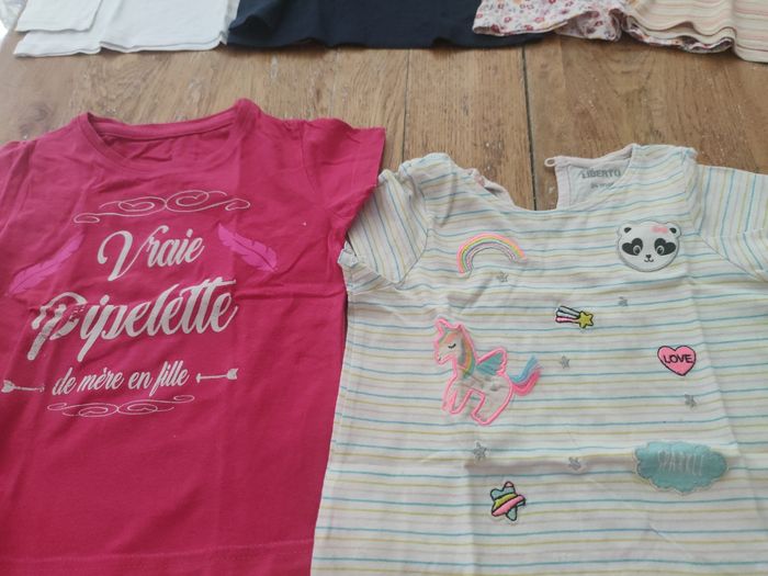 Lot 16 t-shirts 24 mois - photo numéro 9