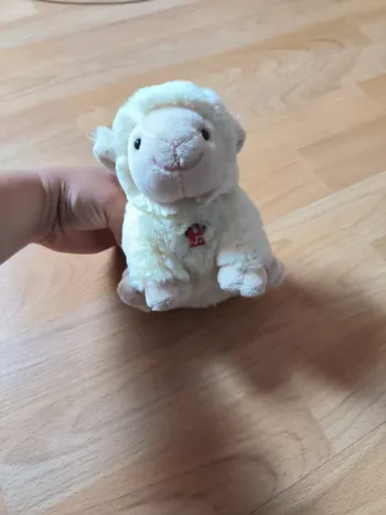 Mouton qui fait du bruit