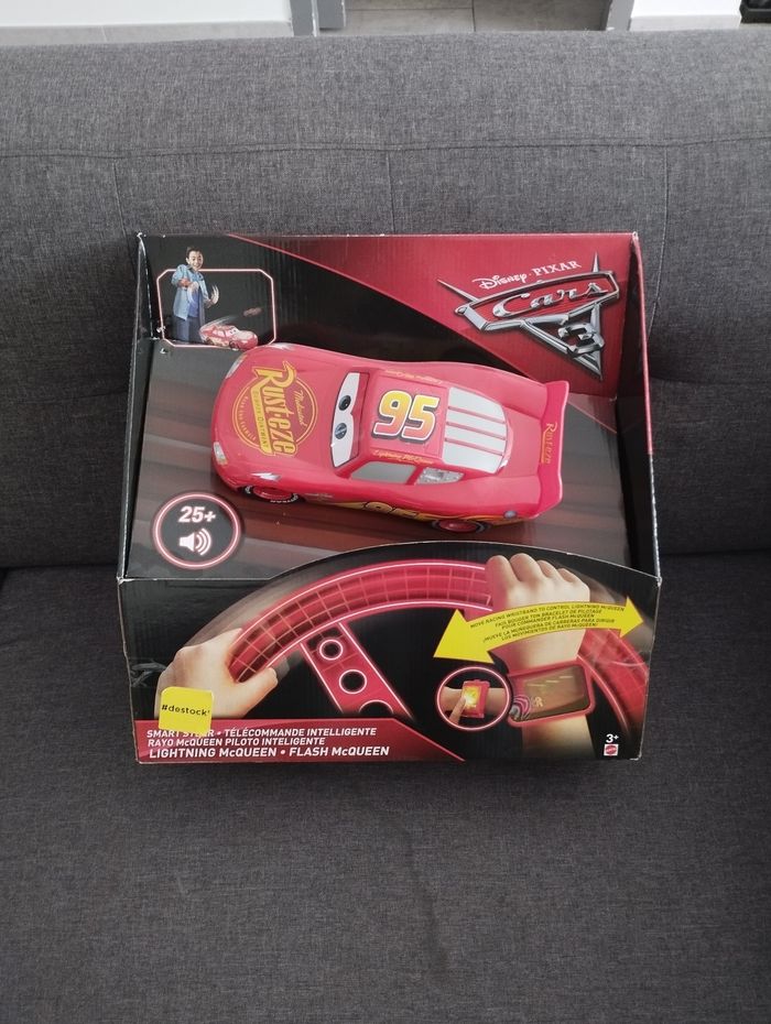 Grande voiture télécommandée cars Disney pixar - photo numéro 1