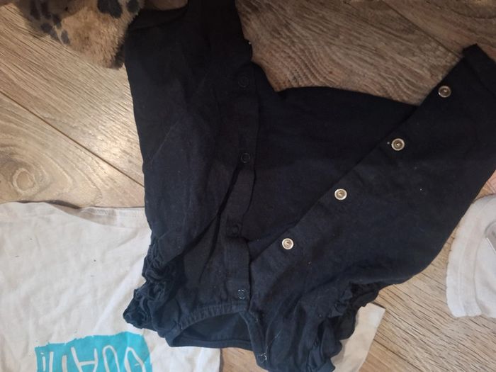 Lot de 2 t-shirt 9 mois - photo numéro 2