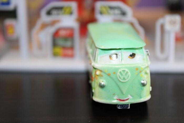 Disney Pixar cars Fillmore - photo numéro 8