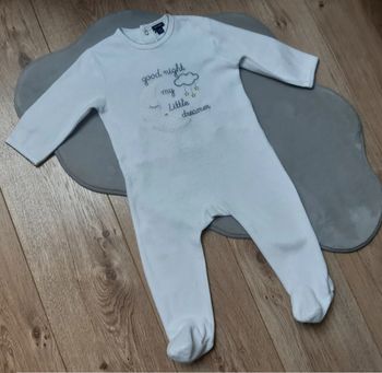 Pyjama en velours Kiabi Blanc motif lune"goodnight my little dreamer" 24 mois Neuf jamais porté
