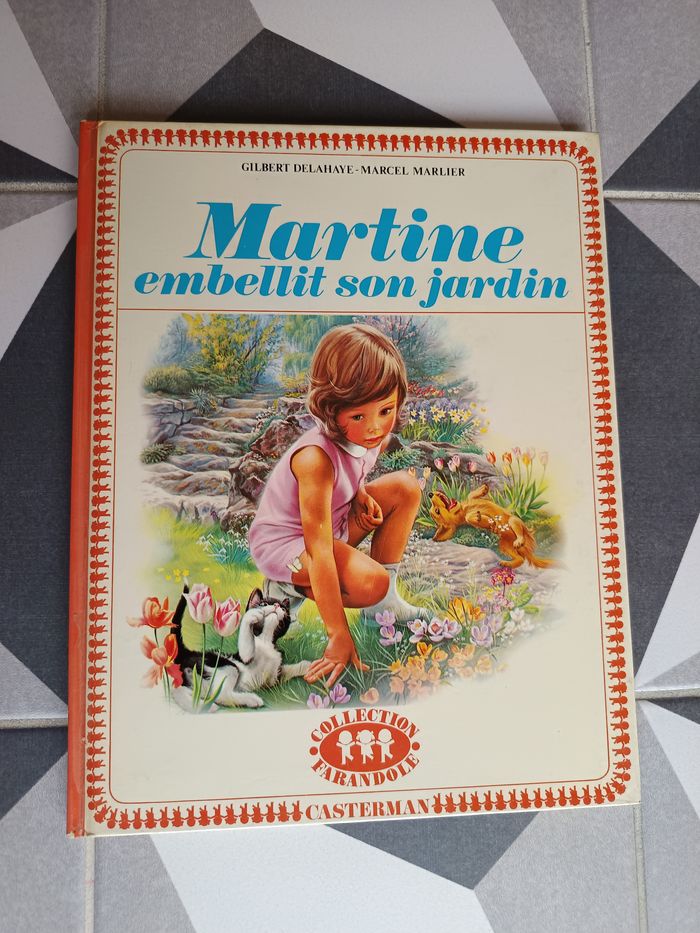 Martine embellit son jardin collection Farandole 1970
