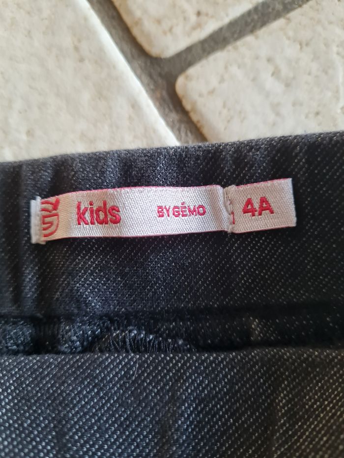 4 jupes taille 4 ans - photo numéro 9