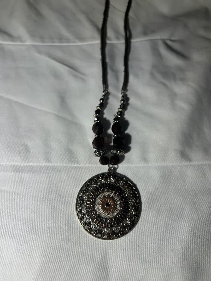 Collier à pendentif - photo numéro 4