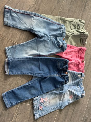 Lot jeans 18 mois