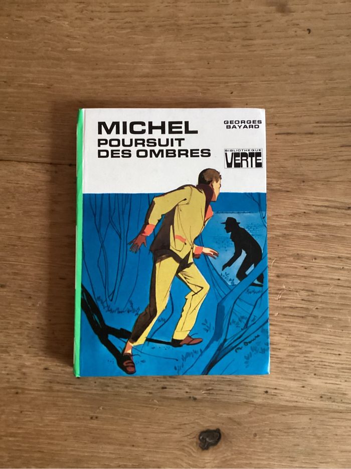 Livre « Michel poursuit des ombres »