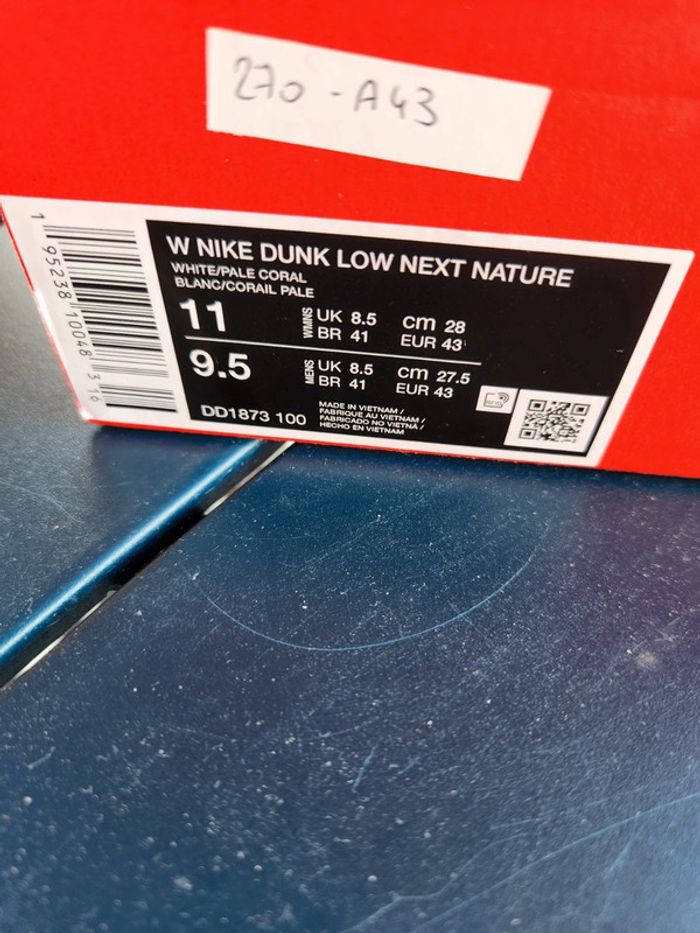 Nike dunk low Taille 43 neuves blanc corail - photo numéro 9