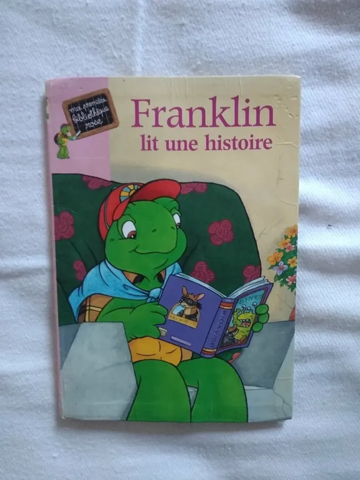 Livre Franklin lit une histoire