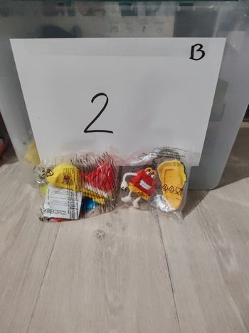 Figurine McDonald's happy.