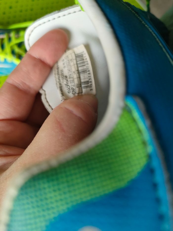 Chaussures foot 34 - photo numéro 3