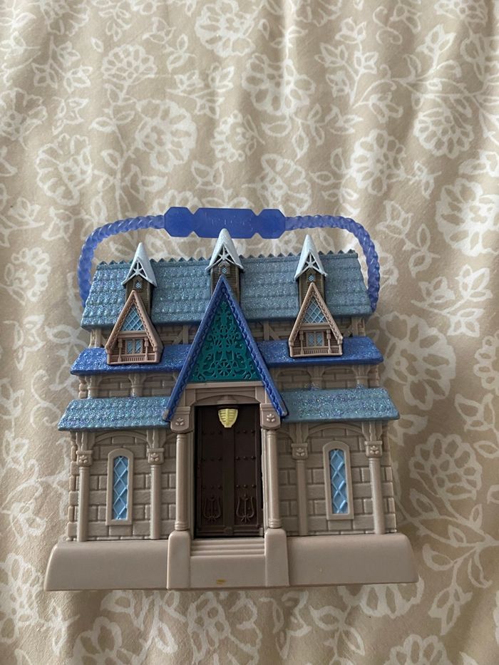 Maison Disney la reine les neiges animators