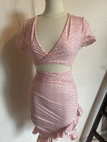 Magnifique robe taille 38 marque cbr