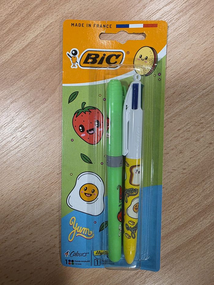 1 stylo 4 couleurs + 1 surligneur - photo numéro 2