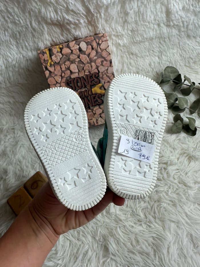 Paire de chaussures Stones and bornes taille 18 - photo numéro 4