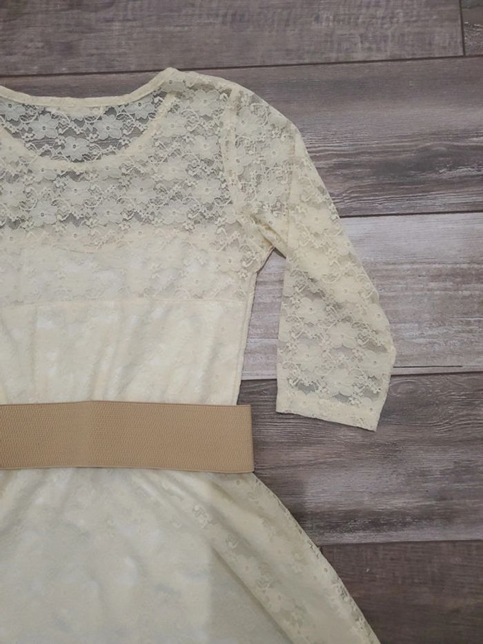 Robe dentelle - taille S - photo numéro 6