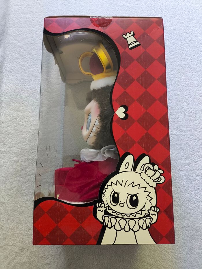 Pop Mart Labubu The Monsters Let's Checkmate KING Series Vinyl - photo numéro 2