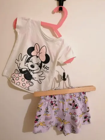 Ensemble Tee-shirt et short fille été minnie disney primark 9-12 mois