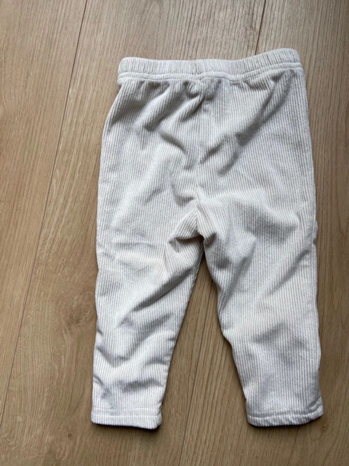 Tenue T shirt jaune renard et legging blanc Kiabi 12 mois - photo numéro 7