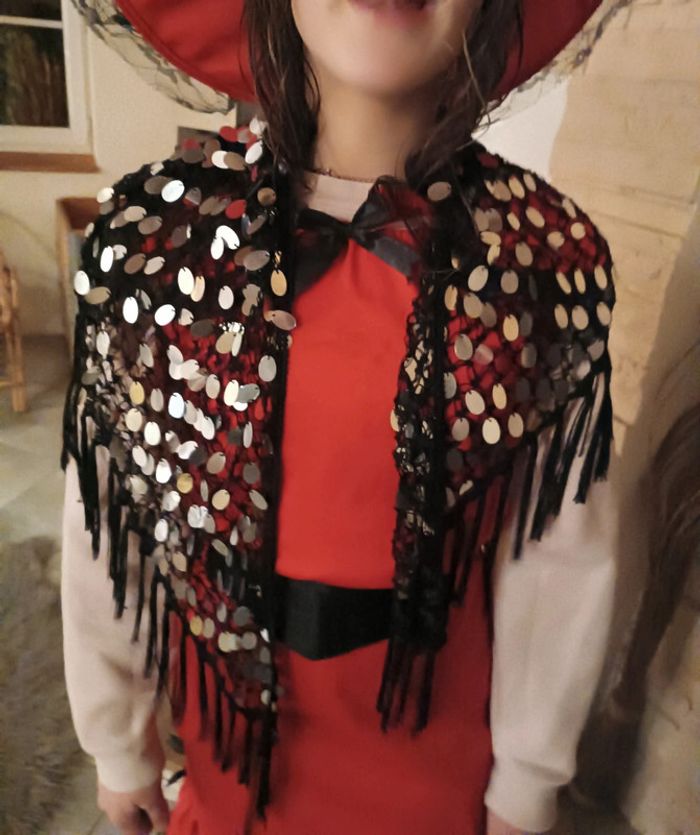 Déguisement costume robe rouge red Flamingo espagnol noir black chapeau cap dress Scarlet victorien - photo numéro 2