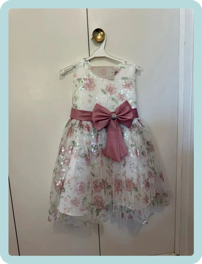 Robe rose et blanche