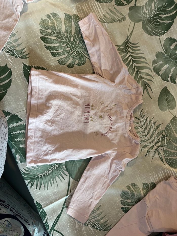 Lot t shirt 9 mois - photo numéro 9
