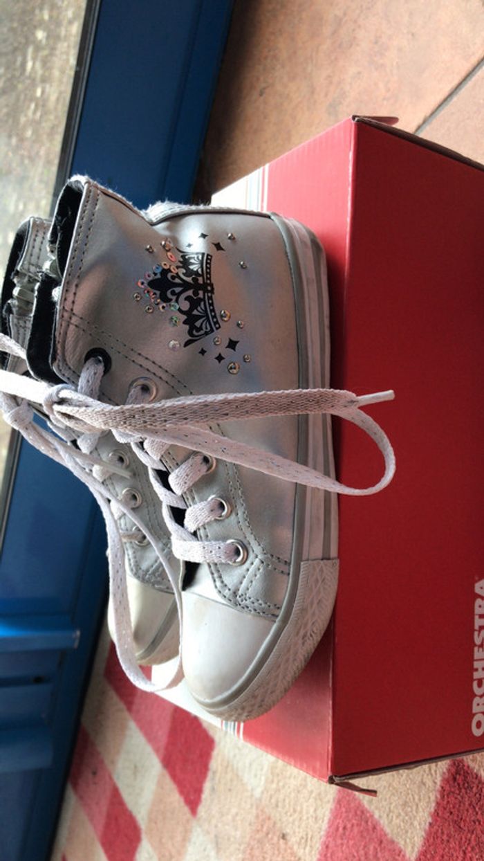 Chaussure montante pointure 30 en très bon état - photo numéro 3