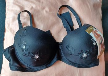 Soutien gorge neuf 90B - idée cadeau fête des Mères