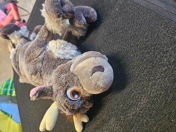 Peluche sven disney store