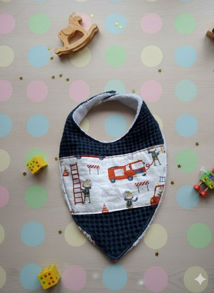 Bavoir bandana 18 mois à 36 mois Création fait main artisanale - photo numéro 4
