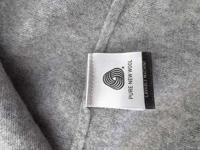 Pull en laine Lacoste gris taille 9 (4XL) - taille petit, équiv. 2XL - photo numéro 6