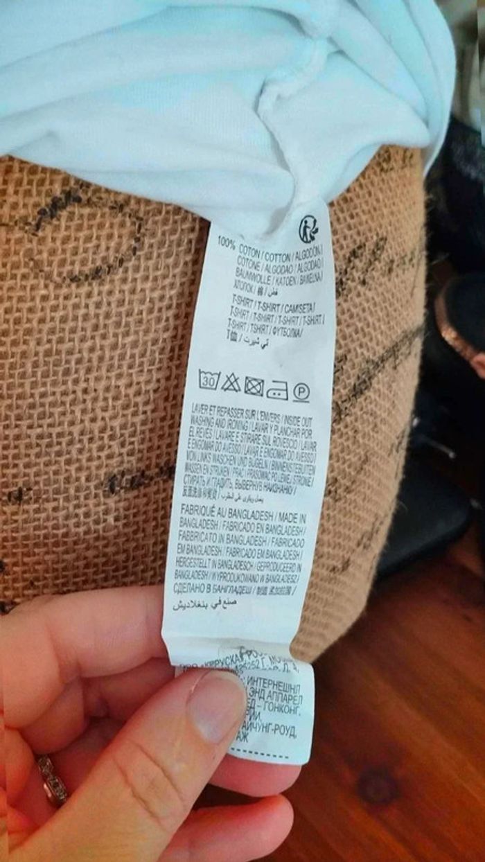 Tee shirt Kiabi taille XS blanc avec écritures - photo numéro 5