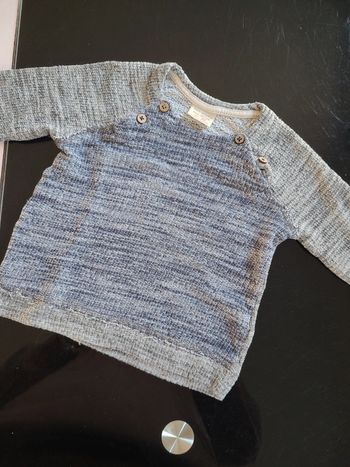 Pull bleu