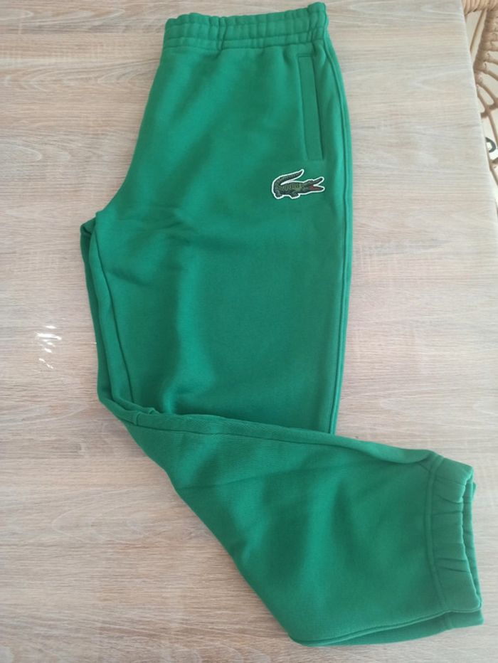 Jogging Lacoste loose fit taille L 🐊