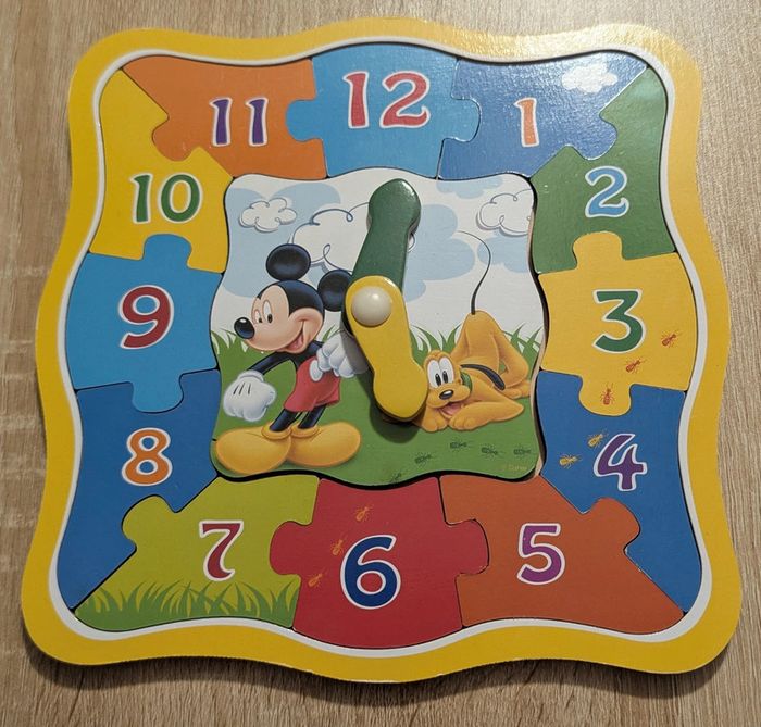 Horloge puzzle en bois Mickey