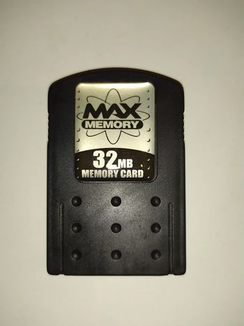 Accessoire Carte mémoire Sony Playstation 2 max memory ps2 32MB noire en loose