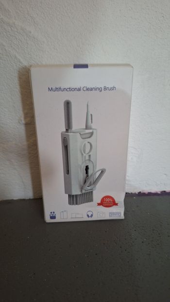 Kit de nettoyage 8 en 1 pour ecran, clavier etc