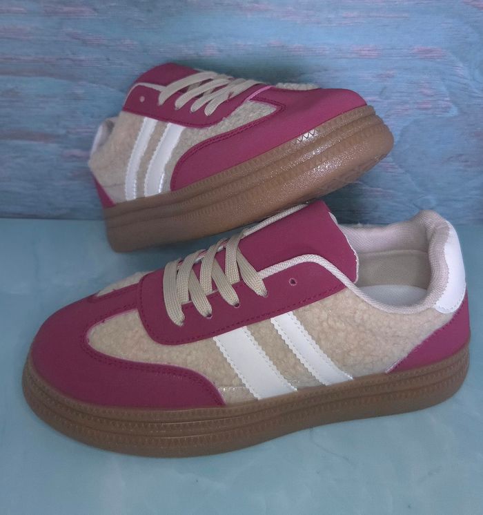 Baskets femmes bordeaux beige moumoute tendances - Taille 40 - NEUVES 🌟 - photo numéro 2