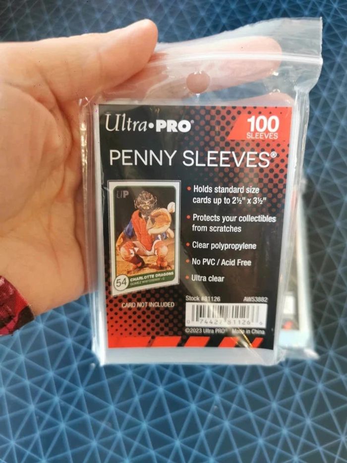 Ultra Pro 100 sleeves standard (lot de 2) - Neuf, prix non négociable - photo numéro 3