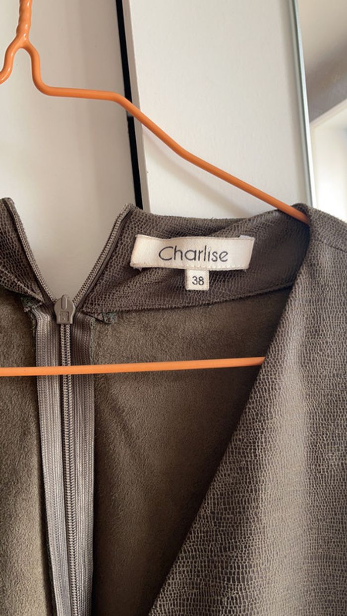 Robe charlise taille 38 - photo numéro 2