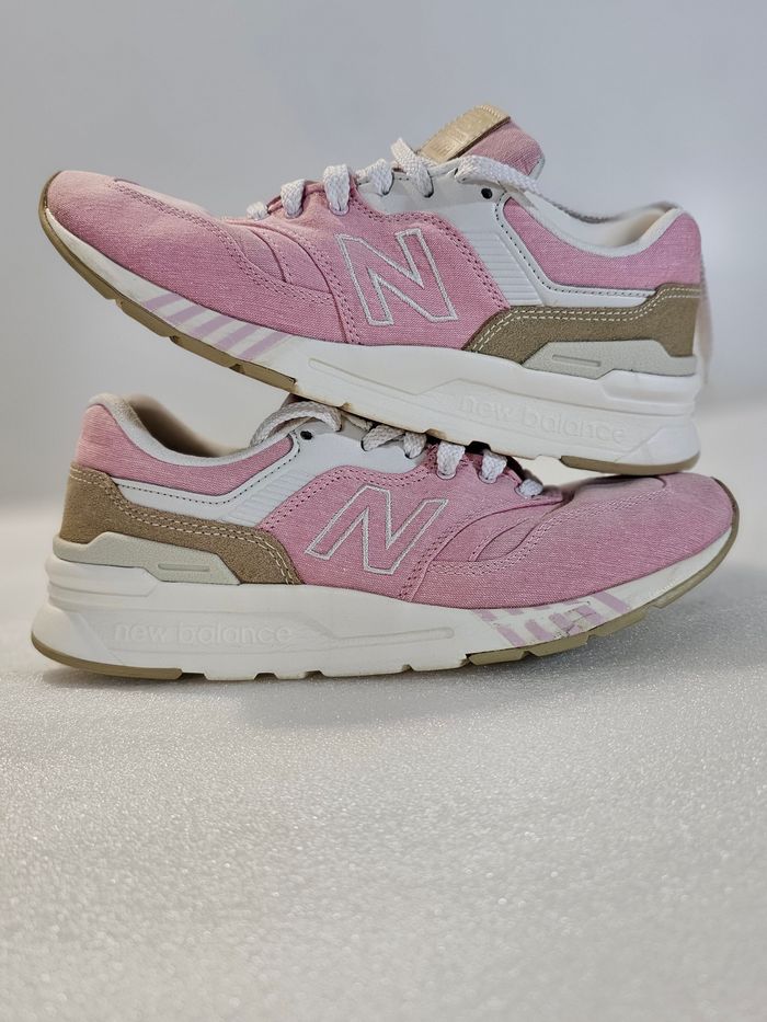 👟 Baskets New Balance roses - photo numéro 3