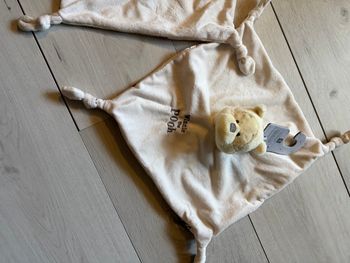 Doudou Winnie l ourson Disney neuf