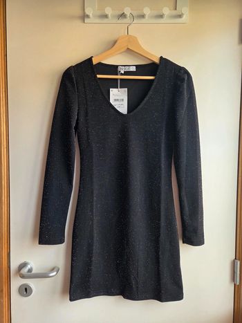 Robe noire à paillettes neuve inside - taille s