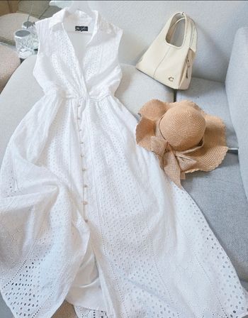 Robe brodée zara 
